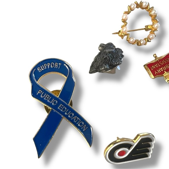 Assorted Lot of Lapel Pins - Picture 2 of 5